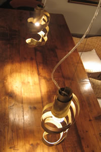 Hängelampe und Design Lampen in Edelstahl und Messing, auch mit Energiesparlampen oder LED Lampen.